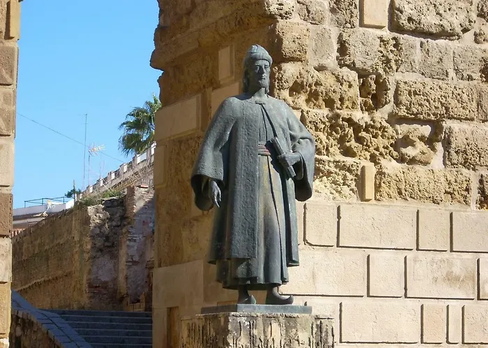 Nuevo Sueno Del Alcazar Cordova